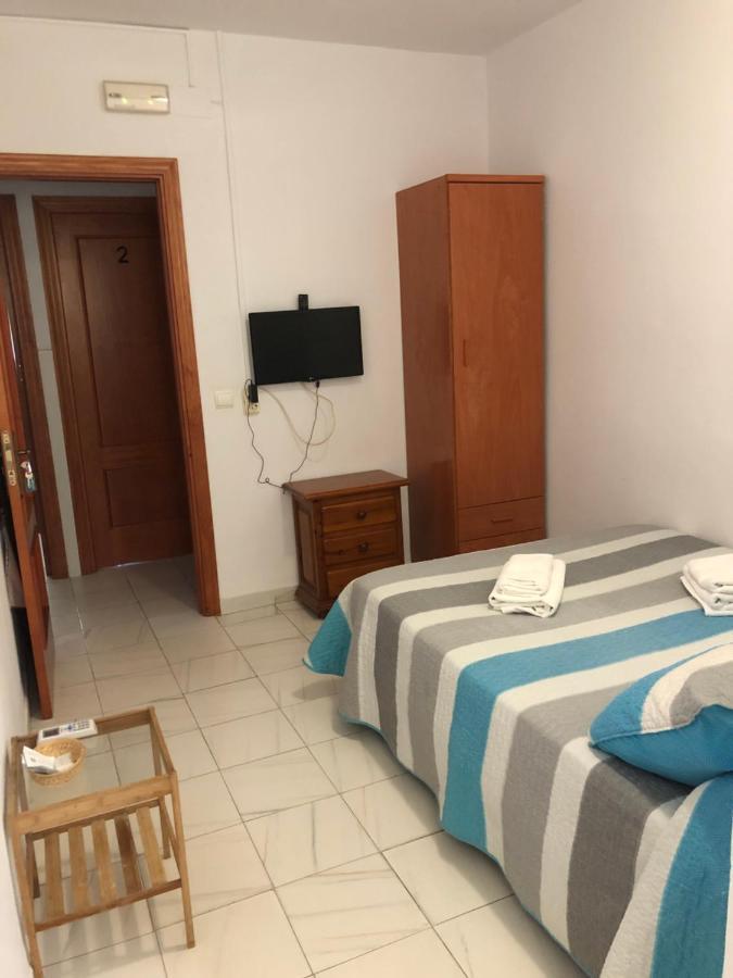 Ochomin Hostel San Martin del Tesorillo Exterior photo