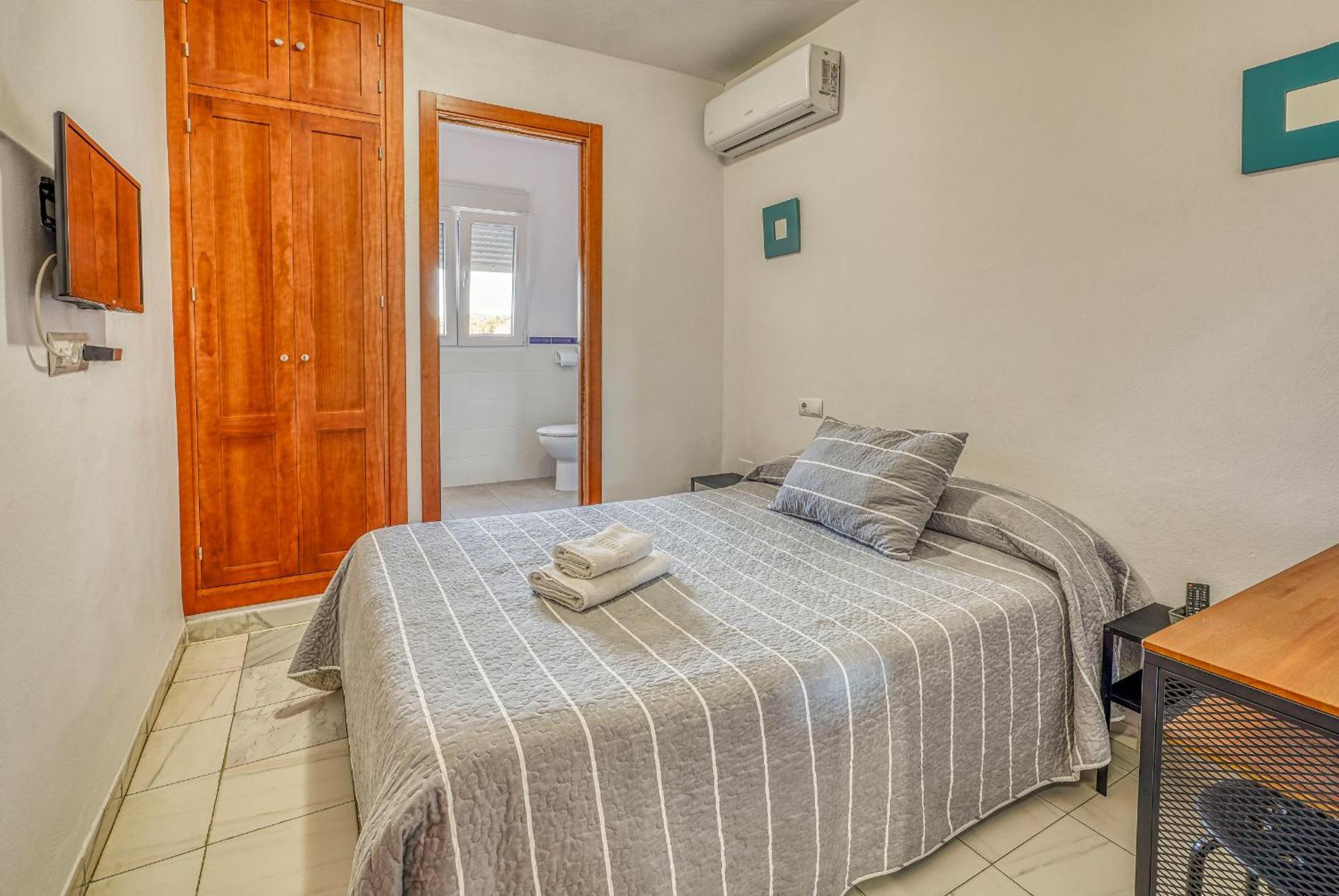 Ochomin Hostel San Martin del Tesorillo Exterior photo