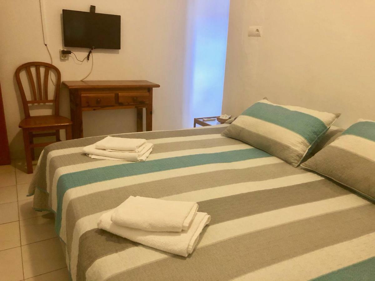 Ochomin Hostel San Martin del Tesorillo Exterior photo